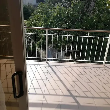 Apartmani Marijana, Matkino 13A Selce Exterior photo