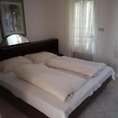 Apartmani Marijana, Matkino 13A Selce Exterior photo
