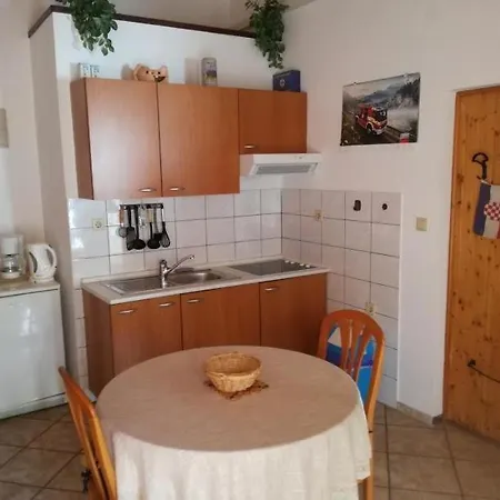 Apartmani Marijana, Matkino 13A Selce Exterior photo