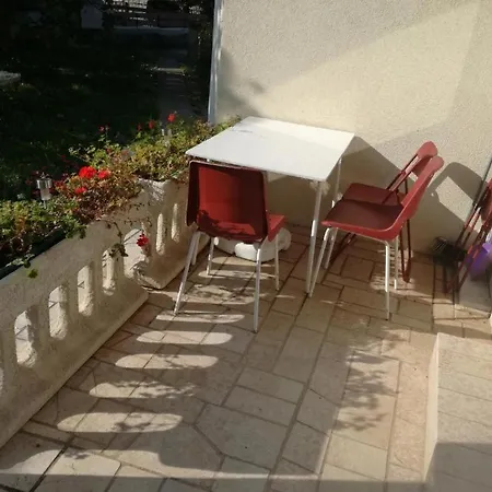 Apartmani Marijana, Matkino 13A Selce Exterior photo