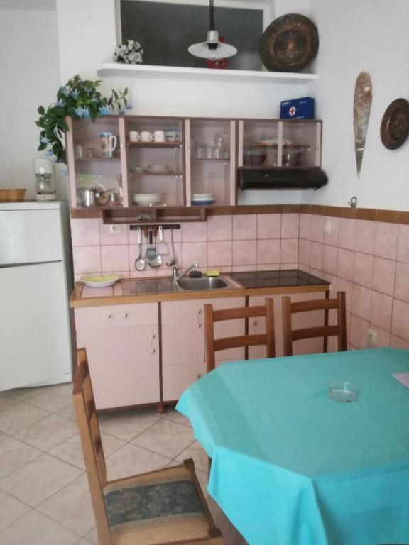 Marijana, Matkino 13a Selce