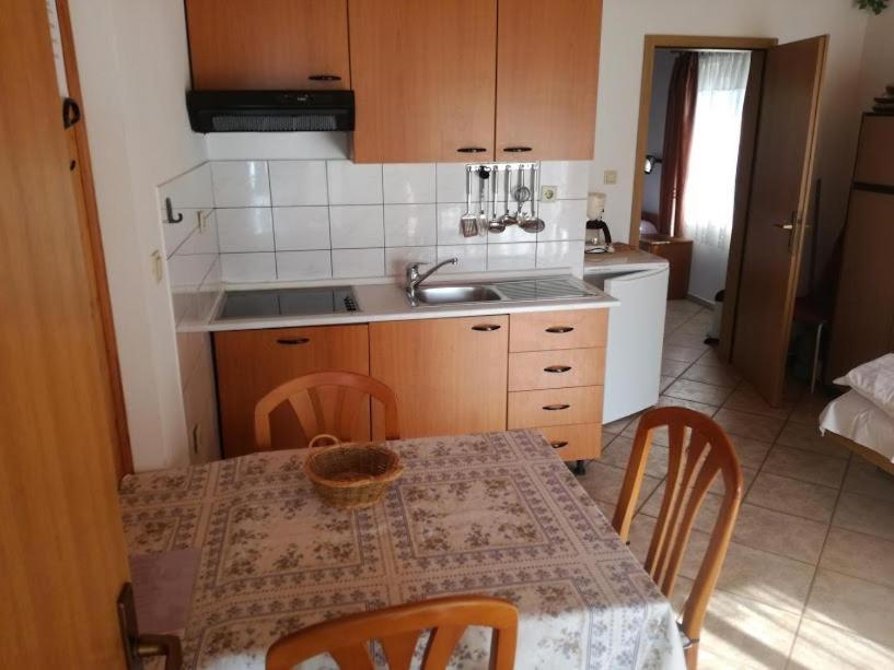 Apartment Marijana, Matkino 13a